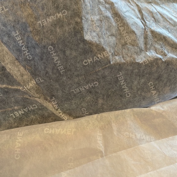 Authentic Chanel Box - Picture 6 of 11